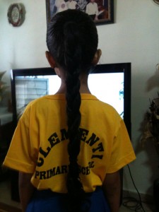 Amira Sufya plaid hair
